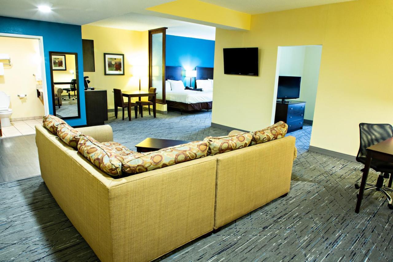 Holiday Inn Express & Suites Harrisburg West Mechanicsburg Bagian luar foto