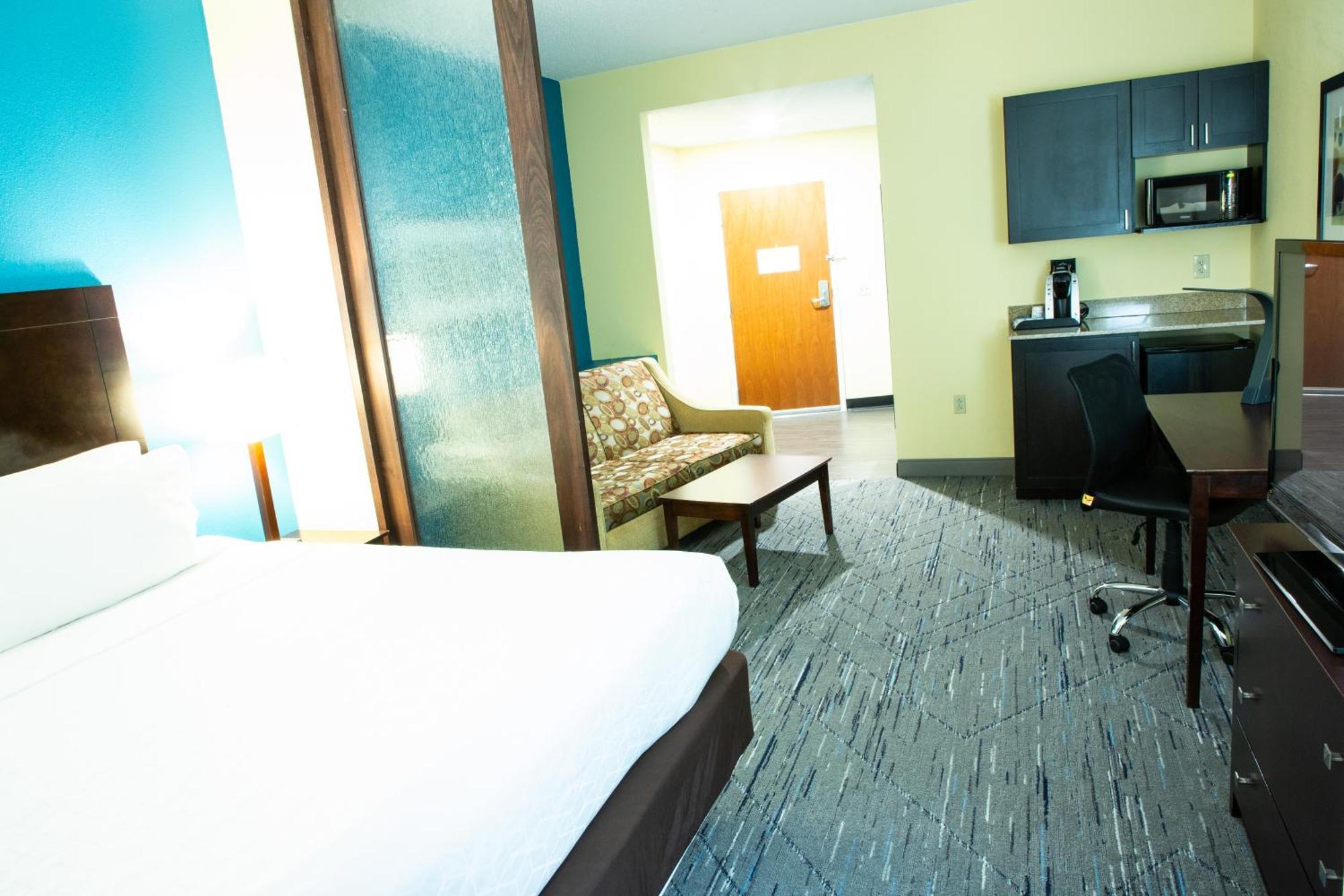 Holiday Inn Express & Suites Harrisburg West Mechanicsburg Bagian luar foto