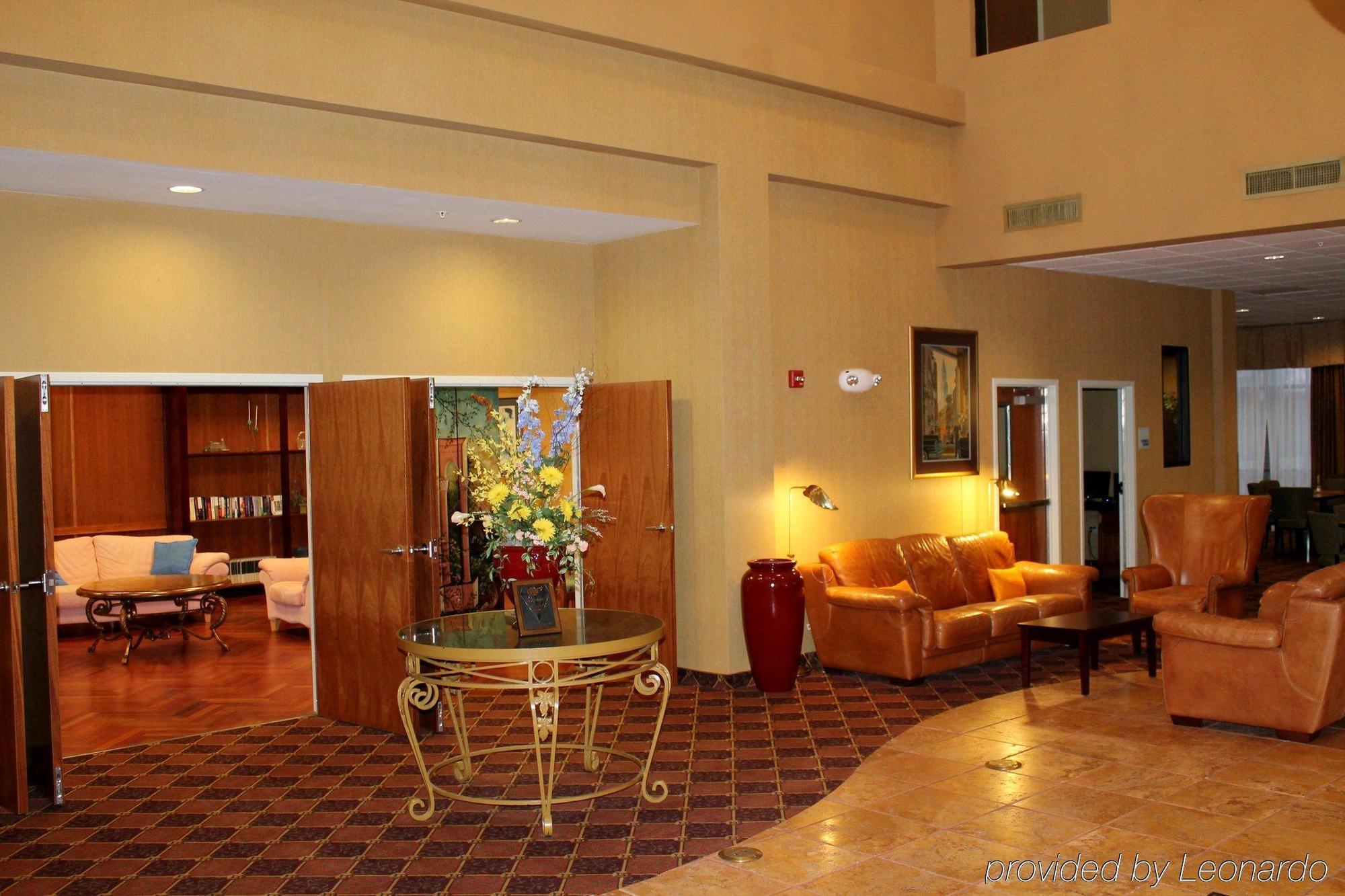 Holiday Inn Express & Suites Harrisburg West Mechanicsburg Bagian luar foto